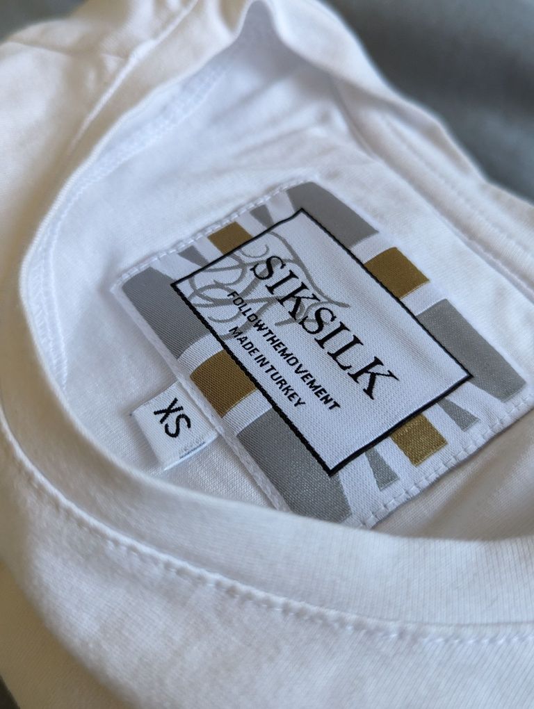 T-shirt Siksilk Branca