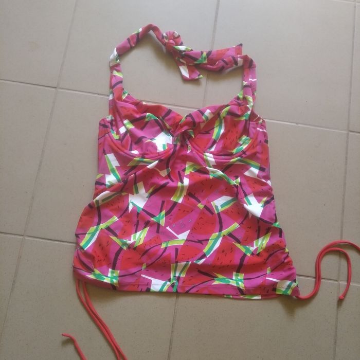 Koszulka kąpielowa rozmiar S DD Figleaves