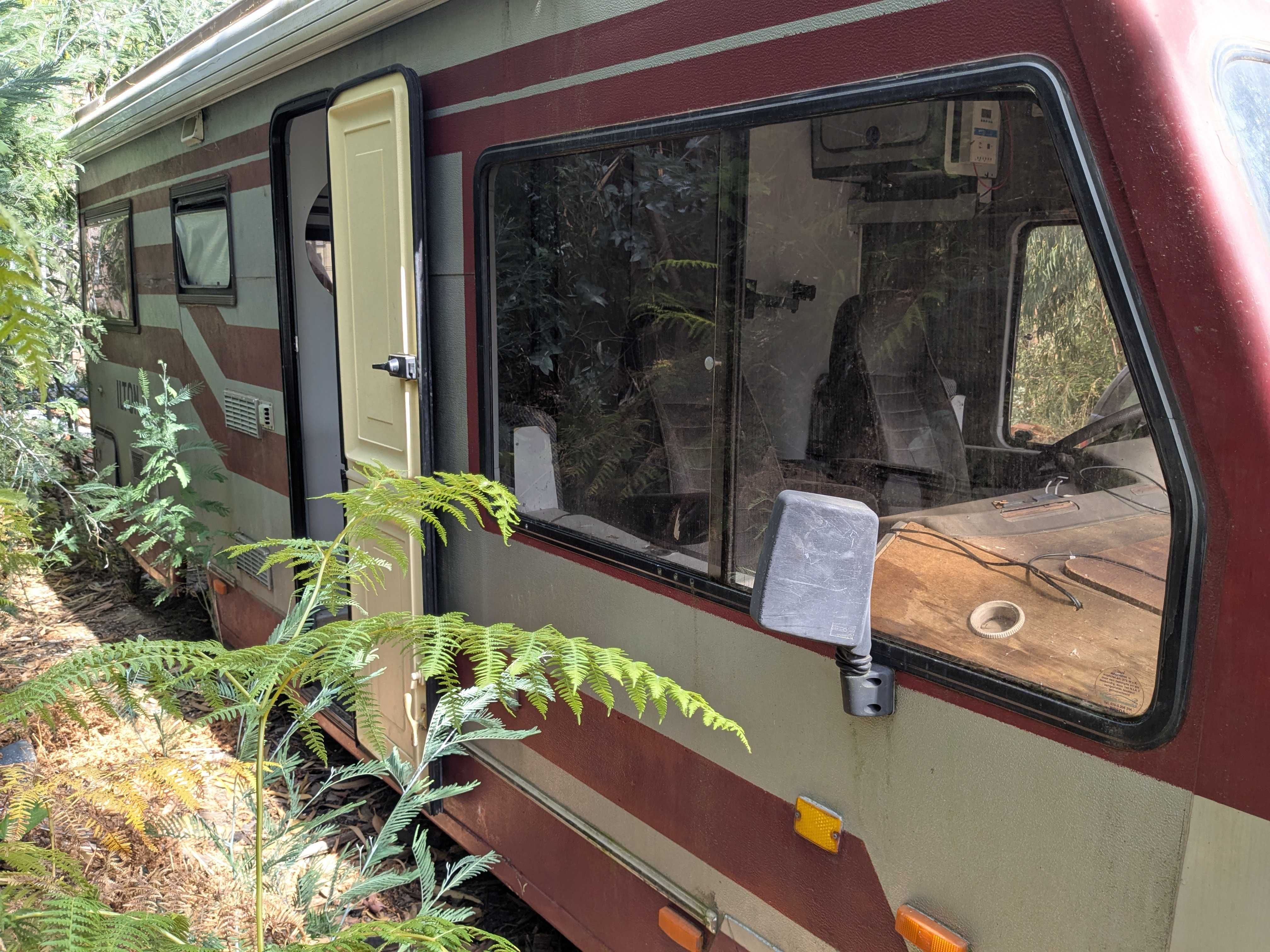 Campervan Fiat Ducato from 1987 for renovation or repair