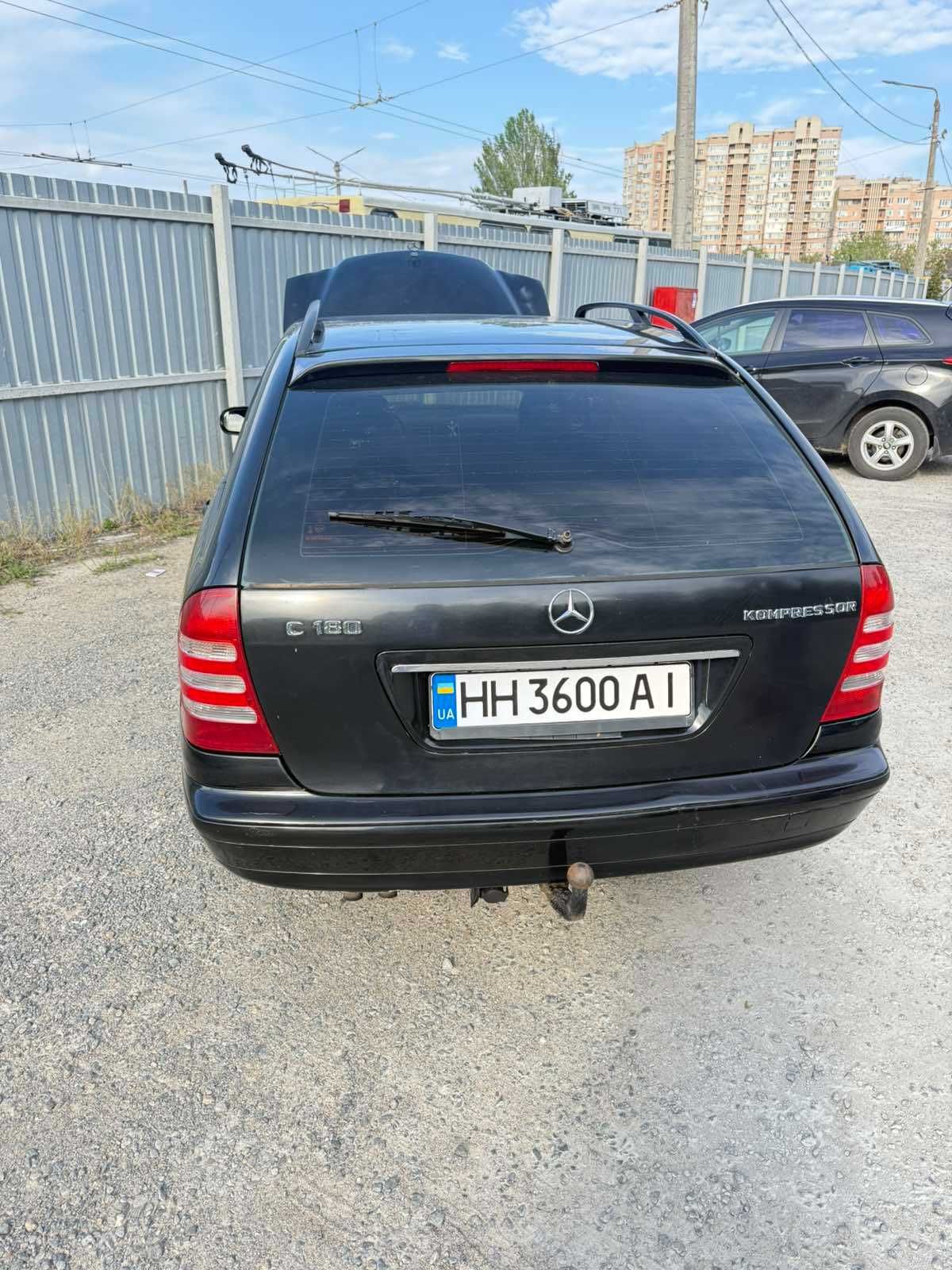 Mercedes-Benz C-Class 2004