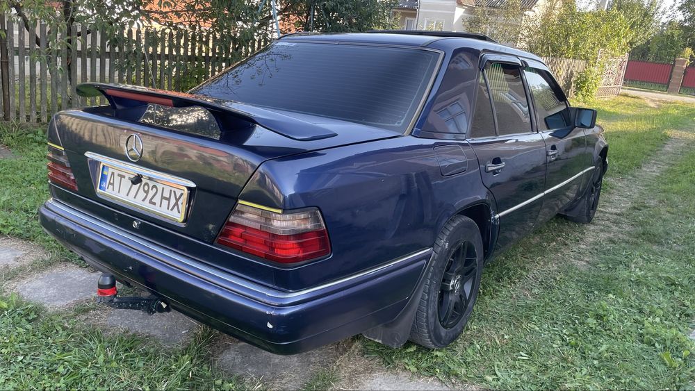 Mercedes Benz w124 250D МЕРСЕДЕС 1995 рестайлінг
