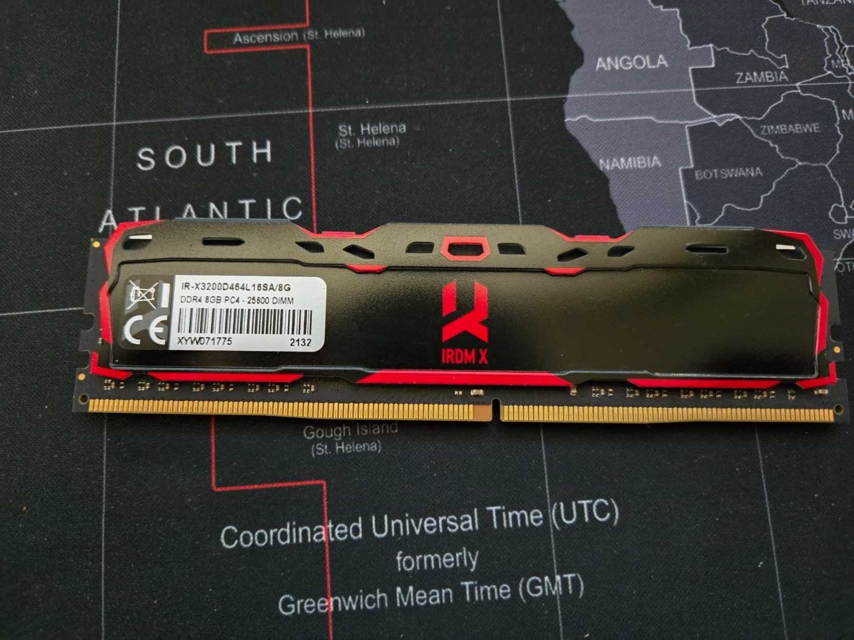 Pamięć RAM DDR4 GOODRAM 1x 8GB 3200MHz CL16 IRDM X Black