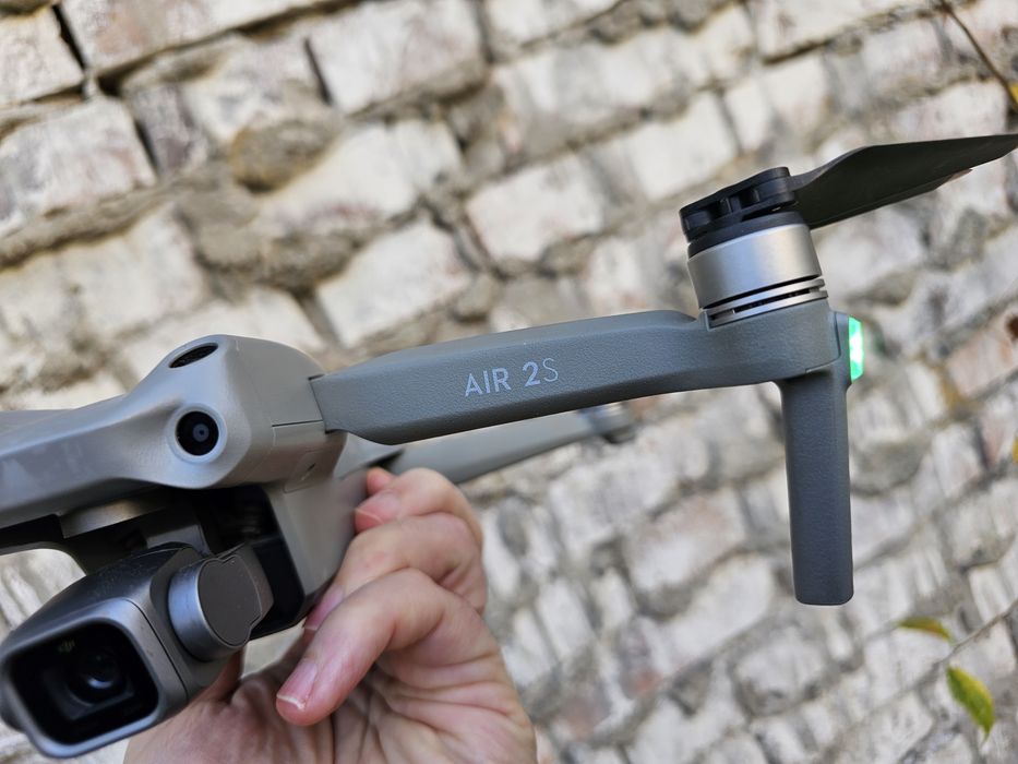 Квадрокоптер DJI Air 2S (с полным комплектом)