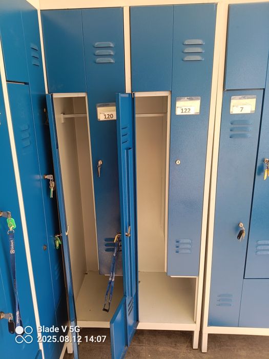 Szafka BHP pracownicza socjalna ubraniowa firmowa