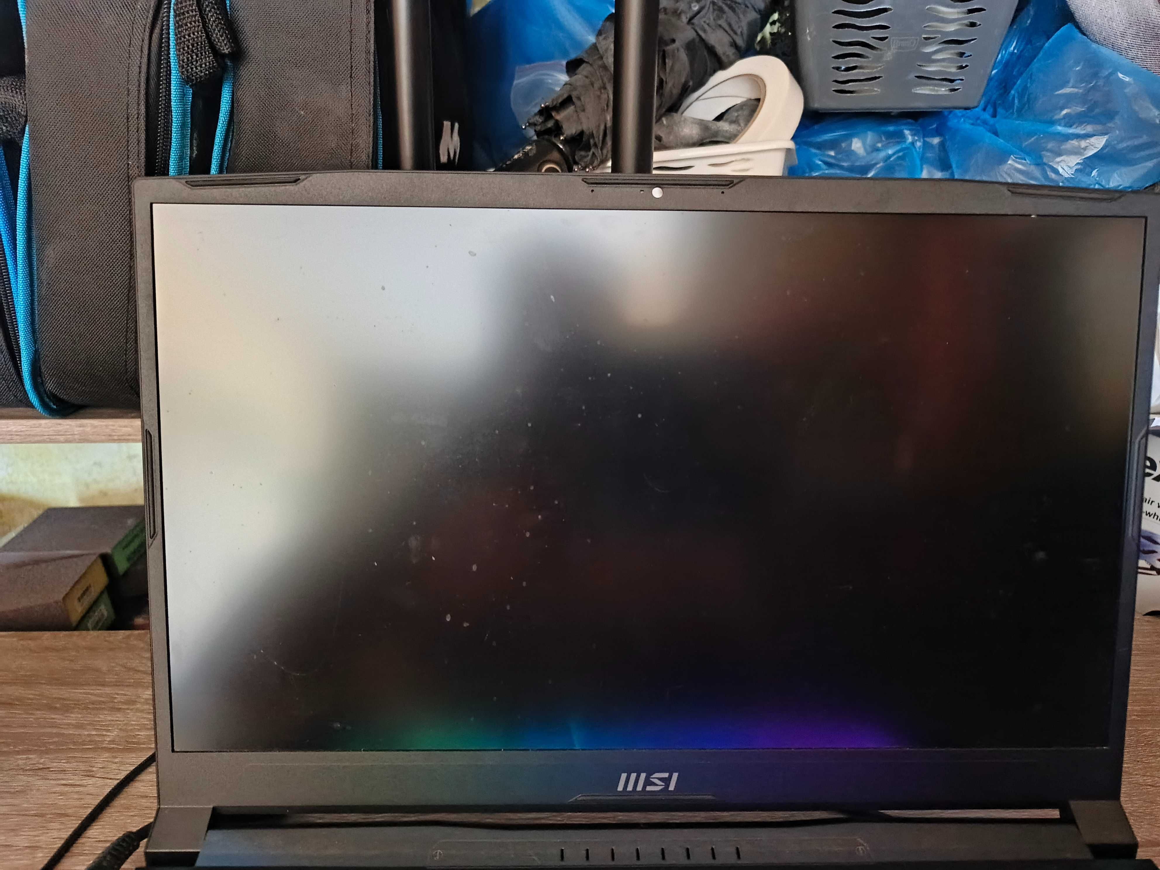 Sprzedam/Zamienie MSI Katana 17  RTX 4050 i5 13. gen 16 GB RAM 512 GB
