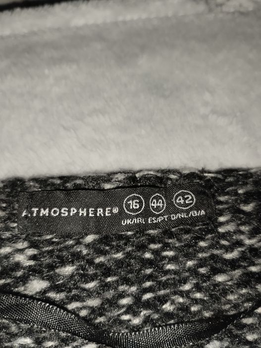 Sweter Atmosphere z serduszkiem