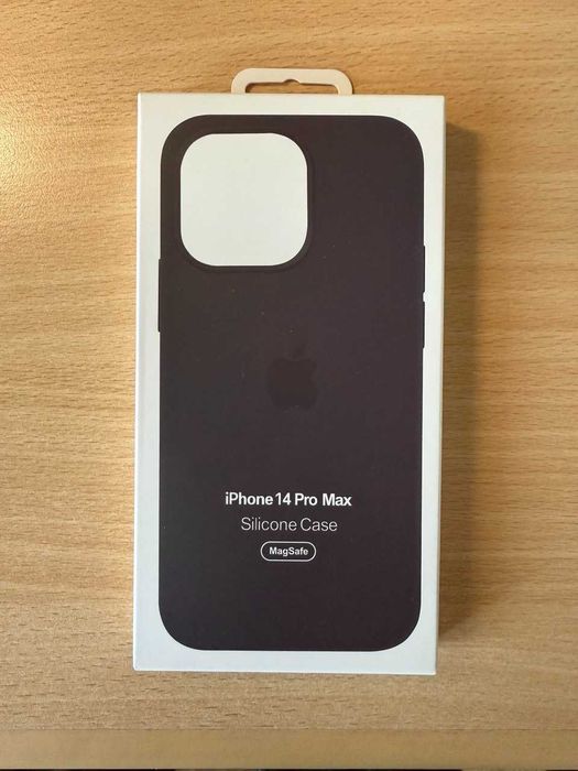 Продам Apple Silicone Case Midnight with MagSafe для iPhone 14 Pro Max