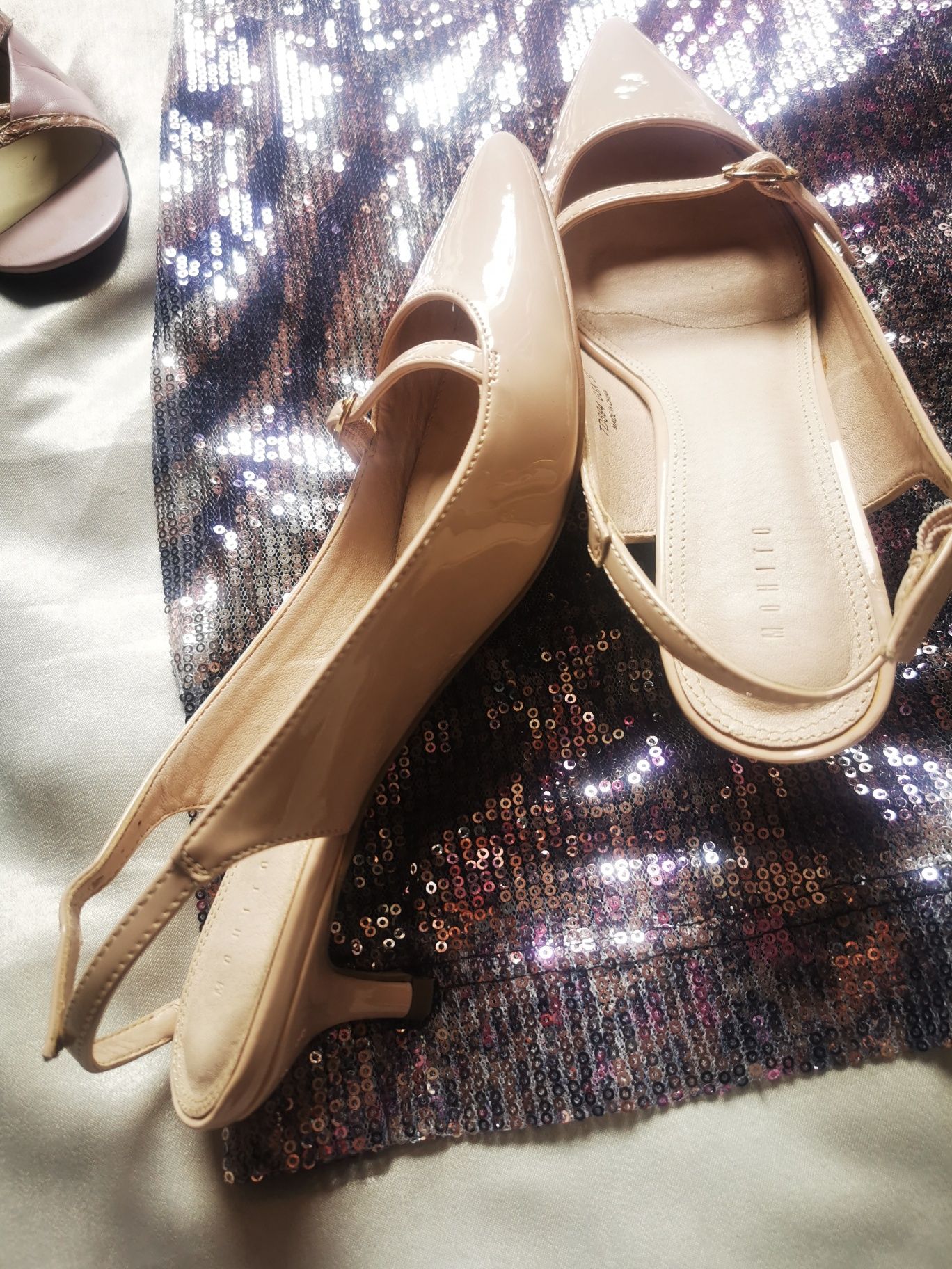 Buty na obcasie pudrowy róż