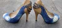 Стильные женские туфли