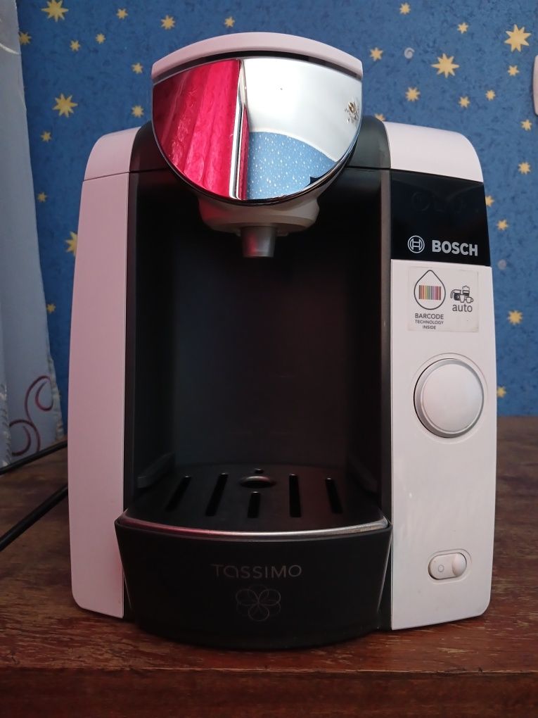 BOSCH TAS 4304 (EE) Tassimo
Кофемашина капсульная
 

ОБЗОР МОДЕЛИ

Мощ