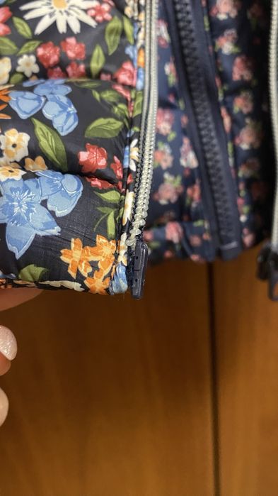 Курточка, куртка, жилетка, вітрівка на дівчинку