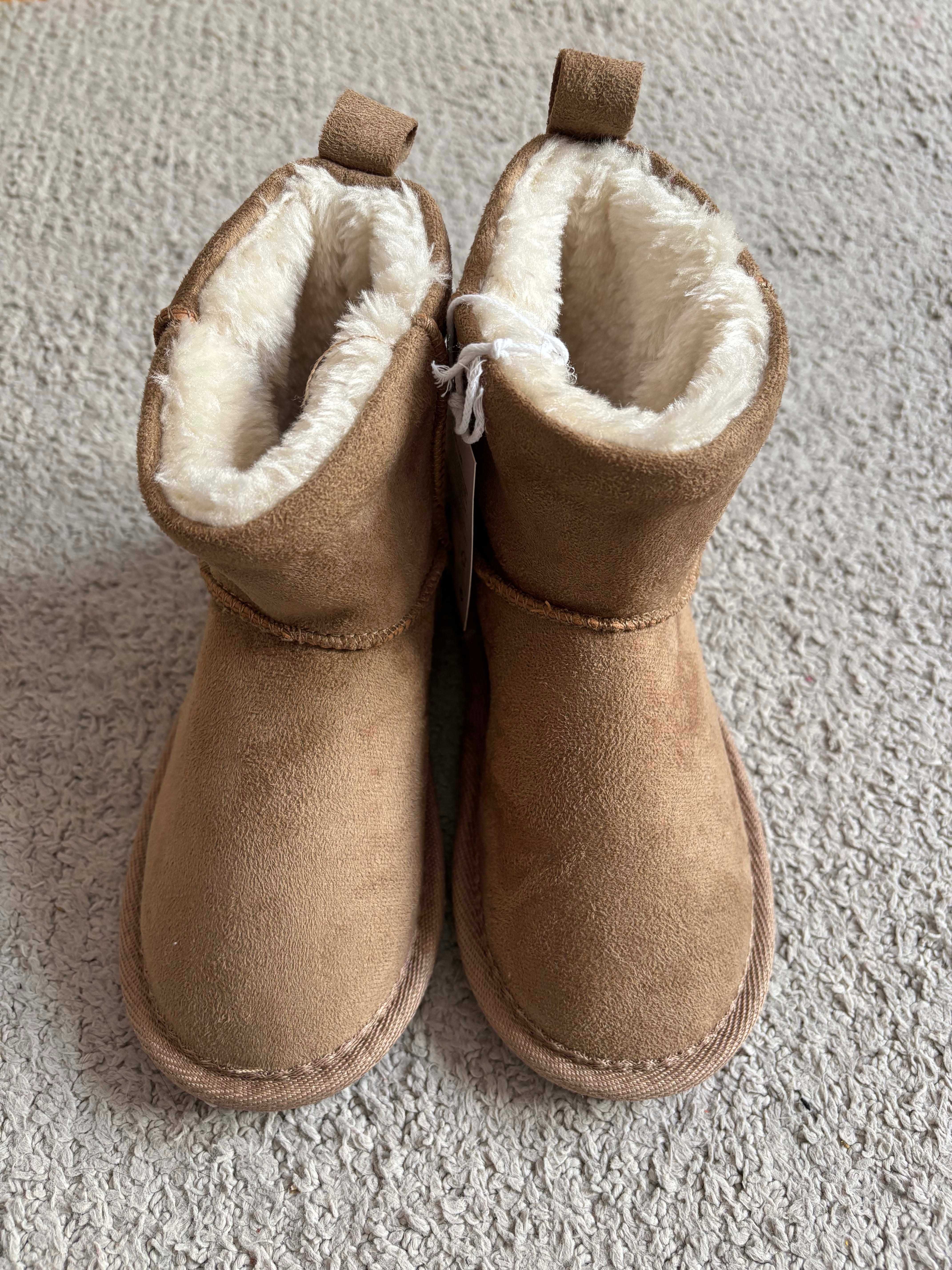 Botas de criança, castanhas com pelo, 30/31