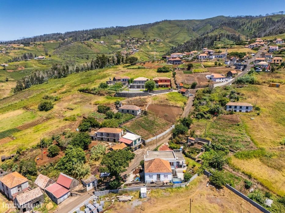 Terreno Plano, Ponta do Pargo, Calheta.