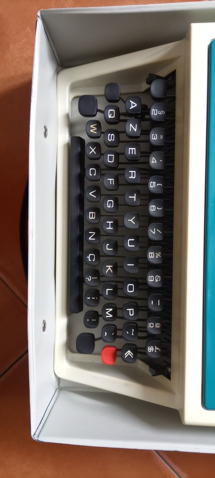 Máquina de escrever Olivetti