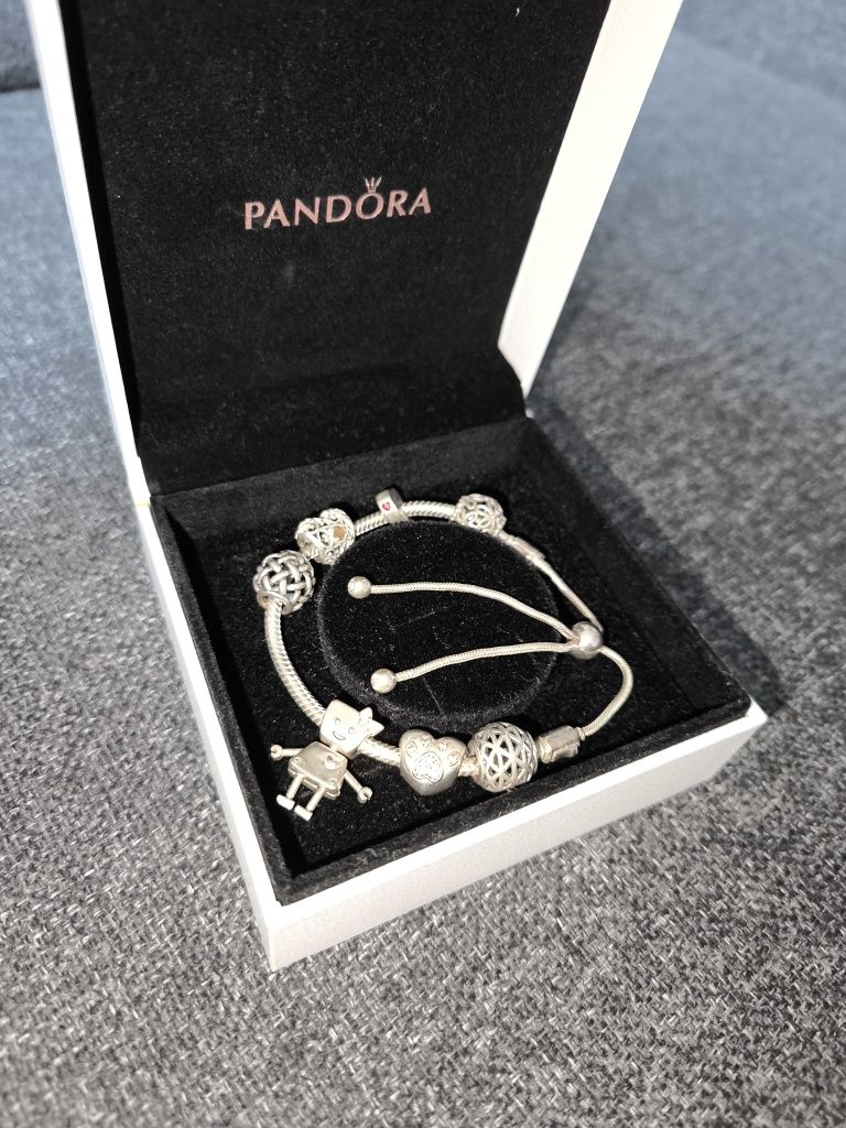 Charms Pandora Dziewczynka Robot