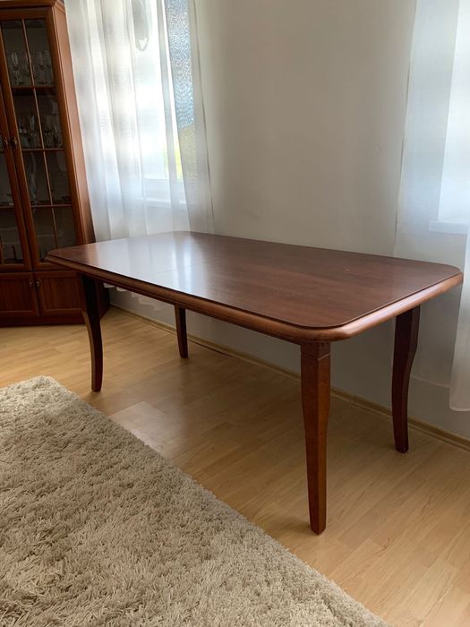 Stół drewniany brązowy w bardzo dobrym stanie