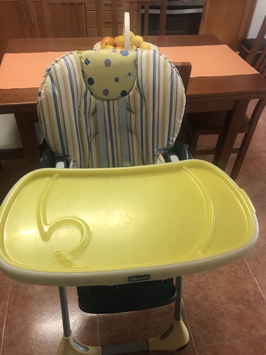 Cadeiras de bebé para auto + refeições (2 pelo preço de 1)