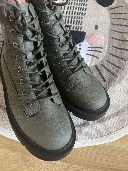 Zara  стильні черевики демісезонні нові 37 р