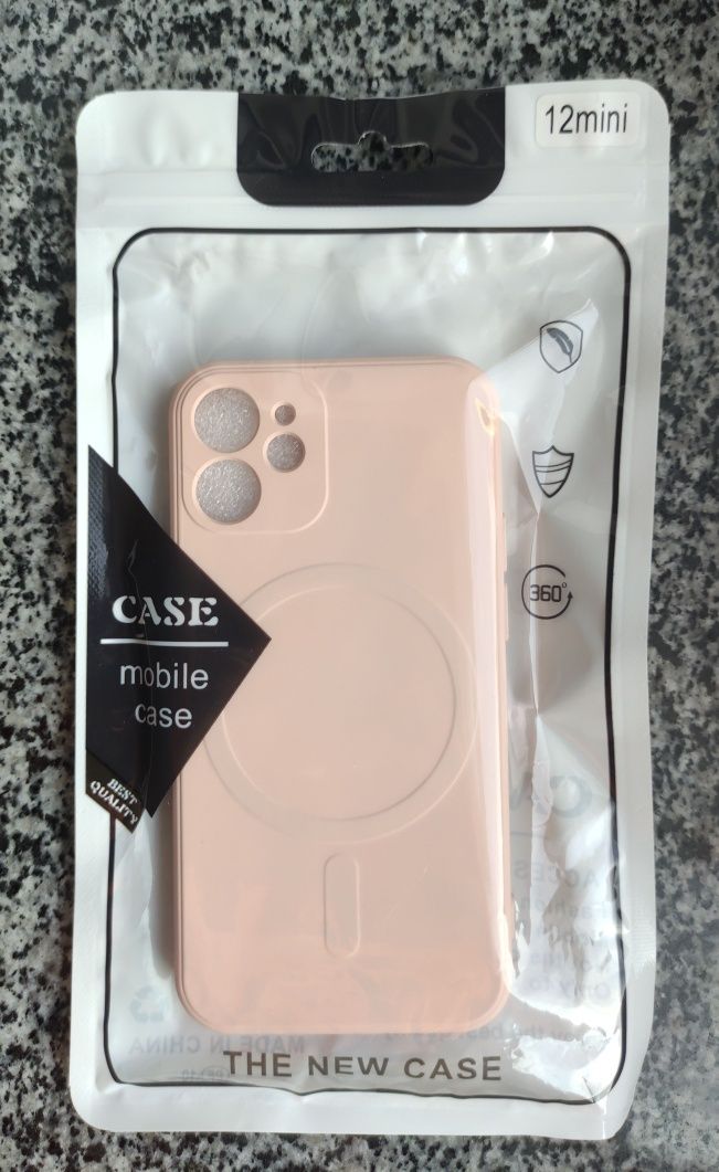 • Силиконовый защитный чехол для iPhone 12 mini •