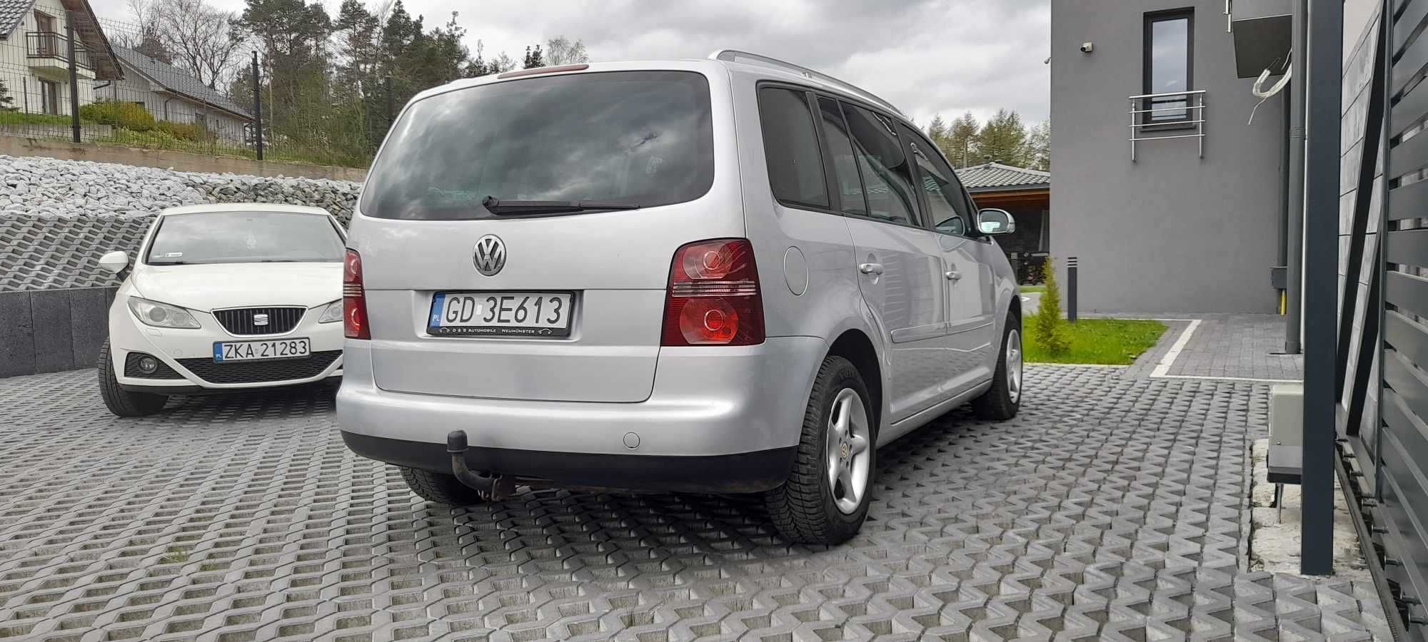 VW Touran Śliczny stan 2 lata w kraju Climatronic