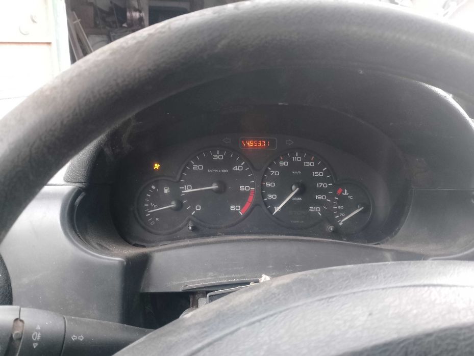 Пежо партнер після дтп