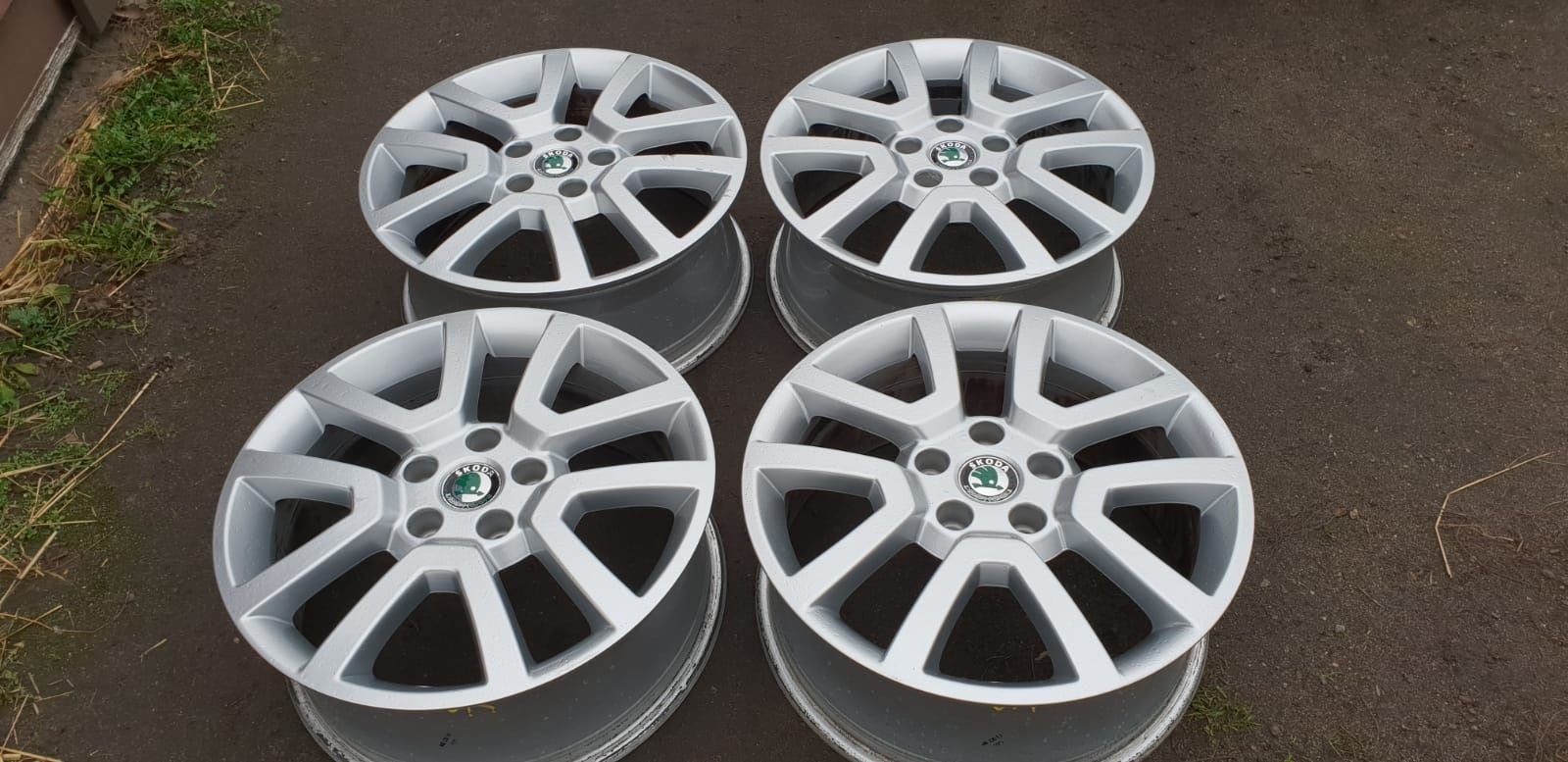 Alufelgi 17" Skoda 5x112 oryginalne +Gratis