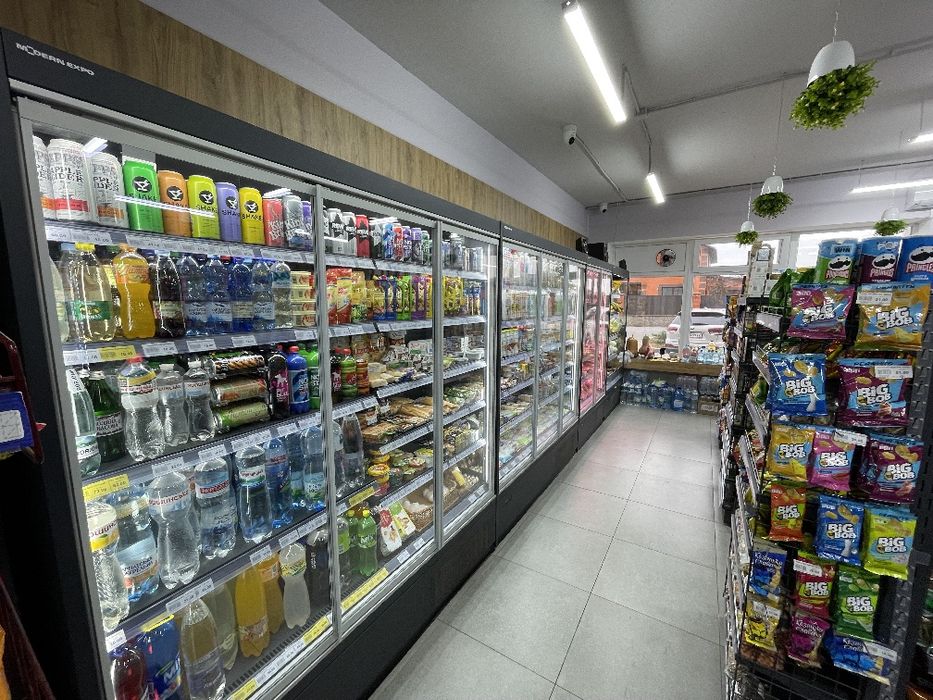 Торгове обладнання для продуктового магазину