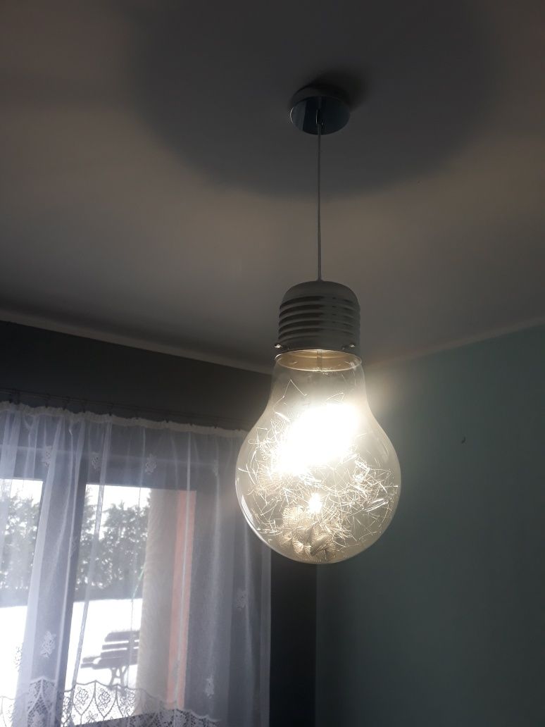 Lampa mega żarówka