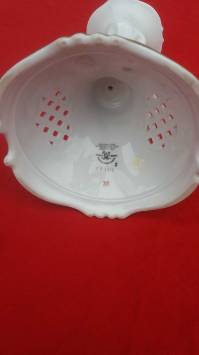 Zabytkowy Świecznik  - Czeska Porcelana , sygnatura
