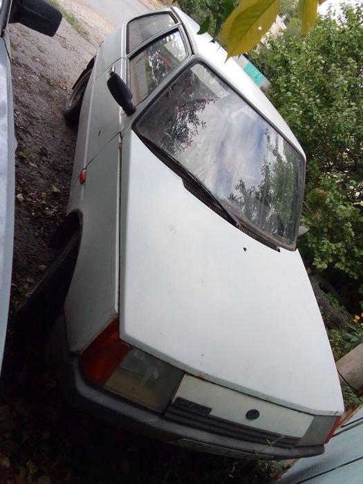 ЗАЗ 1102 Таврия на запчасти или восстановление.