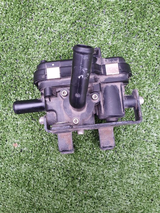 Клапан трьохходовий системи охолодження hyundai ioniq 2016-2019 б/у