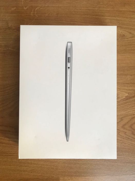 Macbook Air 13" | 2013 | RAM 8 GB | 128 GB
