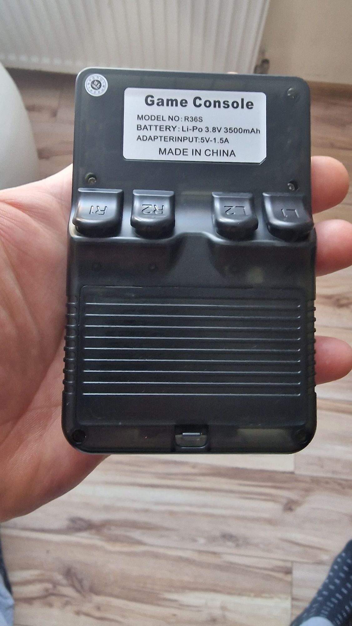 Konsola retro data frog r36s