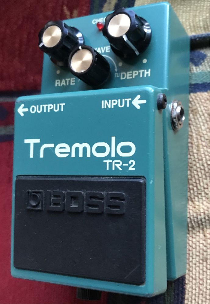 Pedal Boss tremolo tr-2