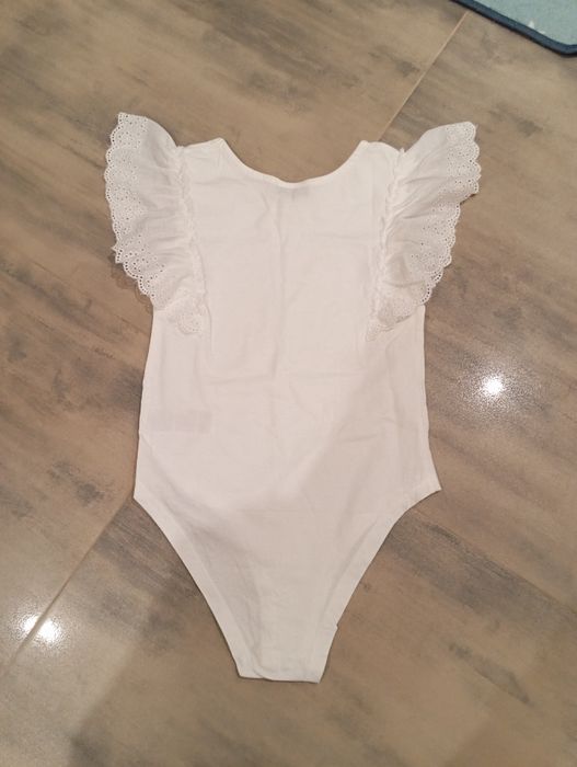 Body w rozmiarze 146/152