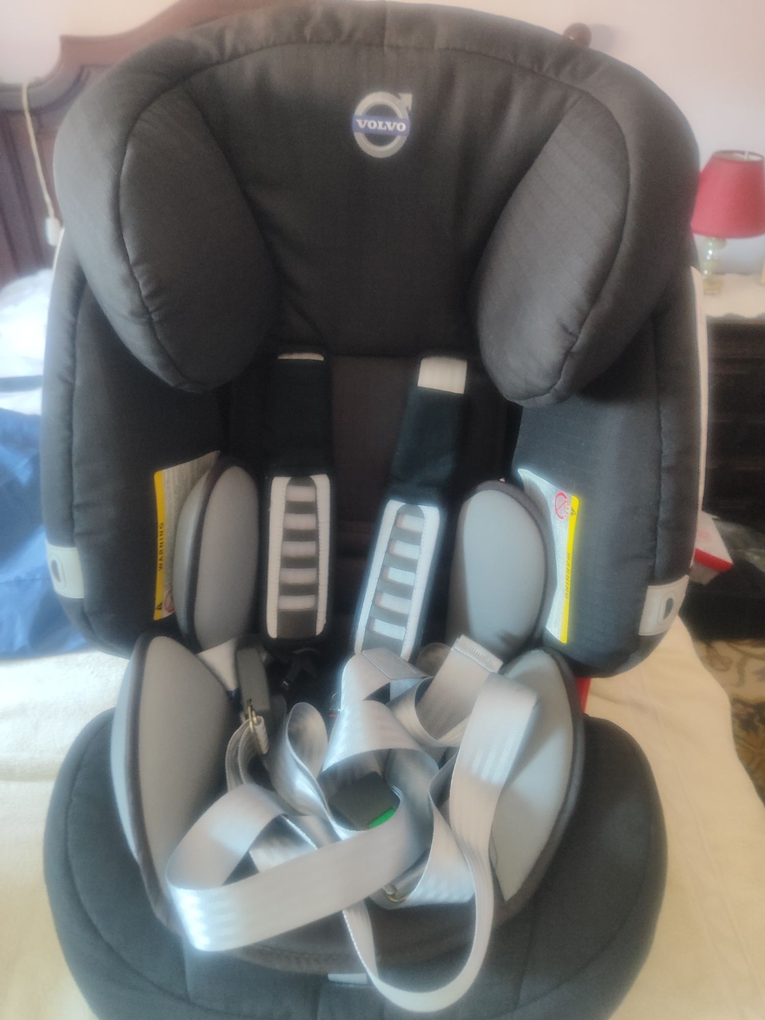 Cadeira de bebé para automóvel semi-universal 9-25 kg  Volvo