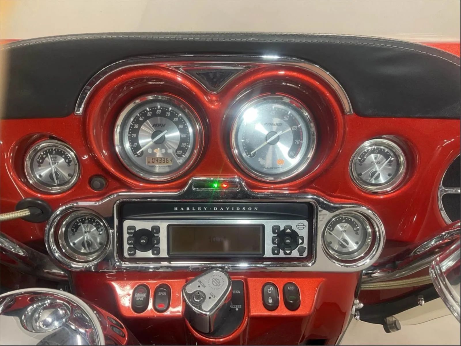 Harley-Davidson Touring Electra Glide Ultra Screamin Eagle / CVO / Bezwypadkowy / FLHTCUSE3