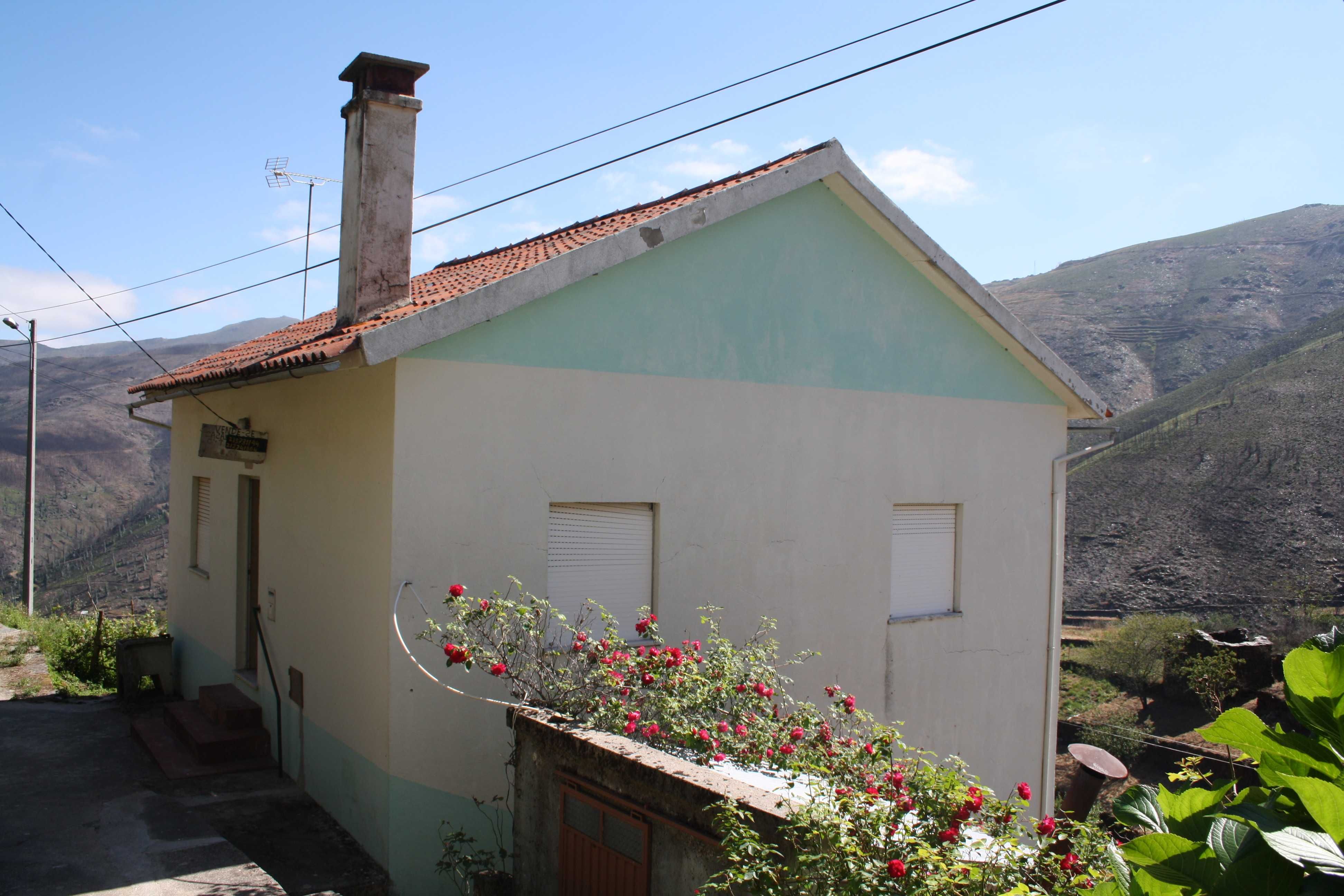 Vende-se Moradia em Aldeia