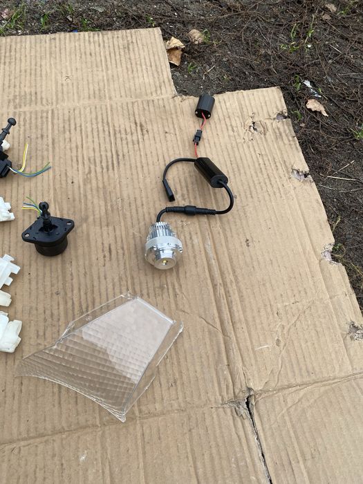 Запчасти на фары бмв е60 е61