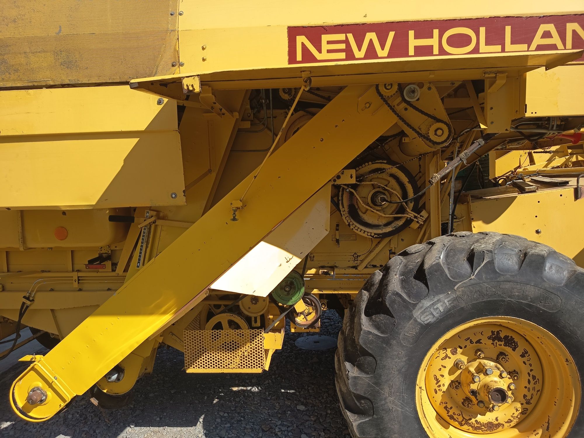 Kombajn New Holland 8030