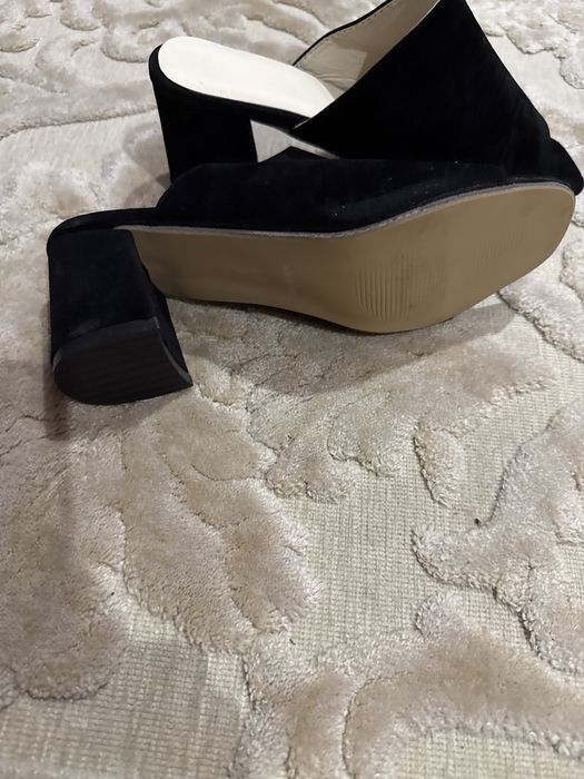 Шлепанцы  на каблуке