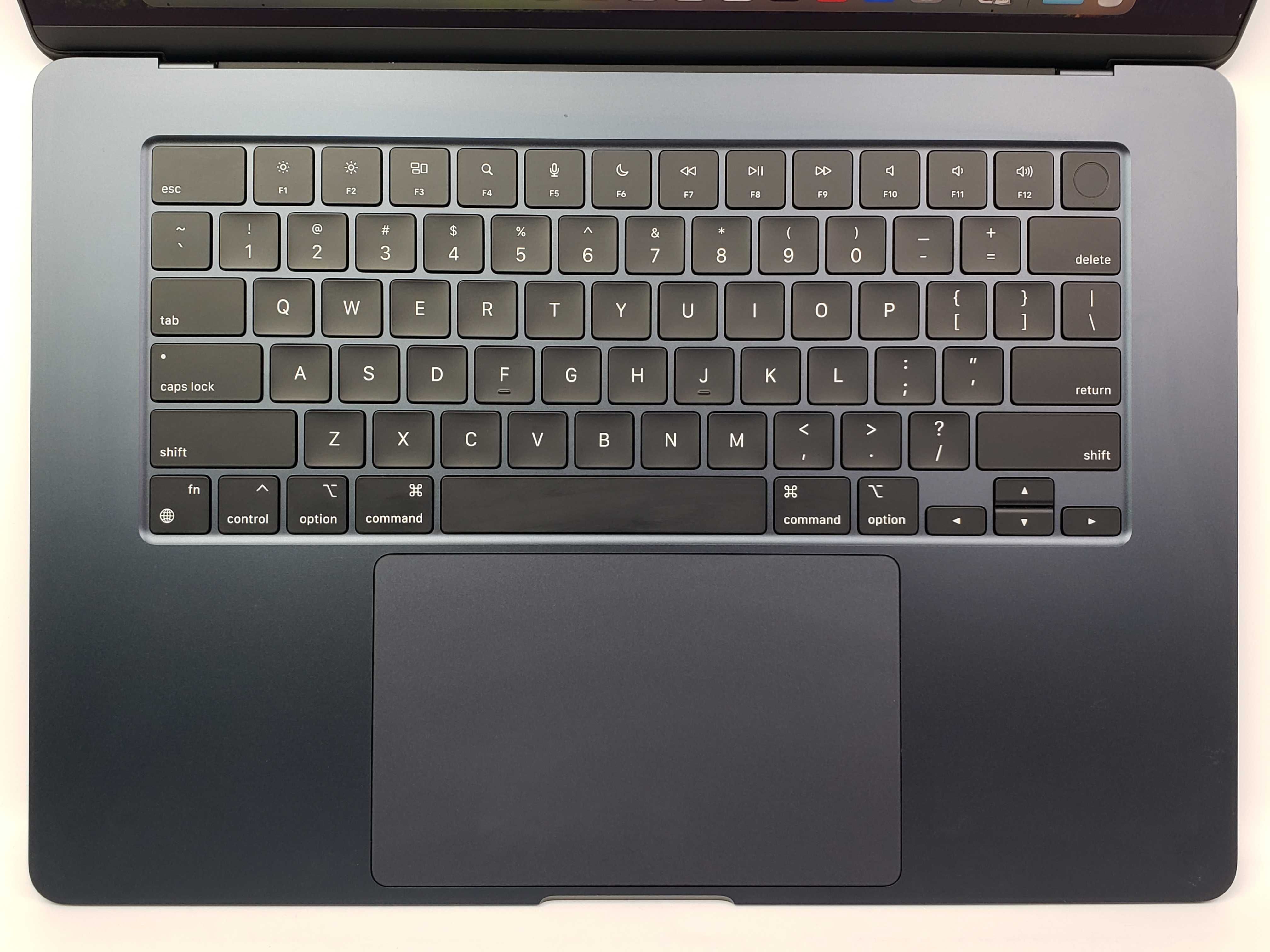 MacBook Air 15 2024 Space Gray M3 16GB 256SSD 12 ЦИКЛІВ ІДЕАЛ