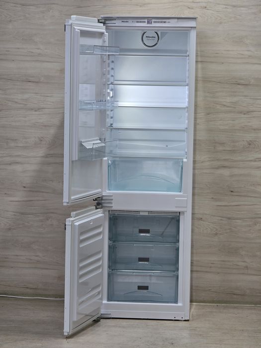 Холодильник Miele KFN37232™️ Супер.стан 2022рік DunaCool NoFrost