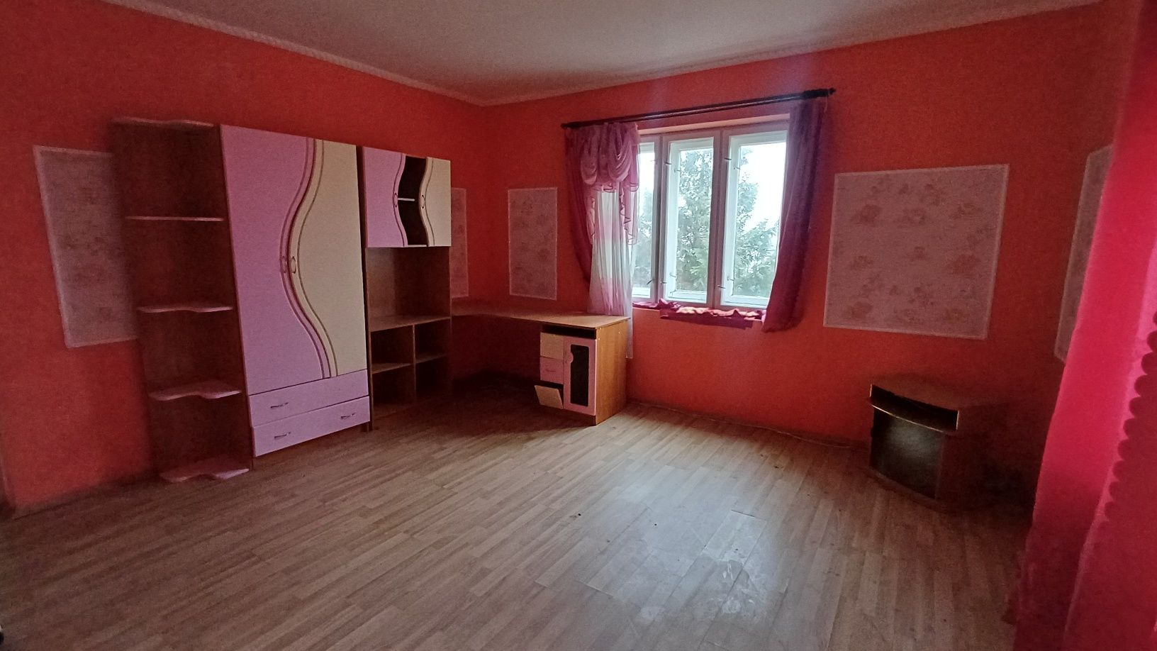 Продається сімейний будинок с. Дерцен