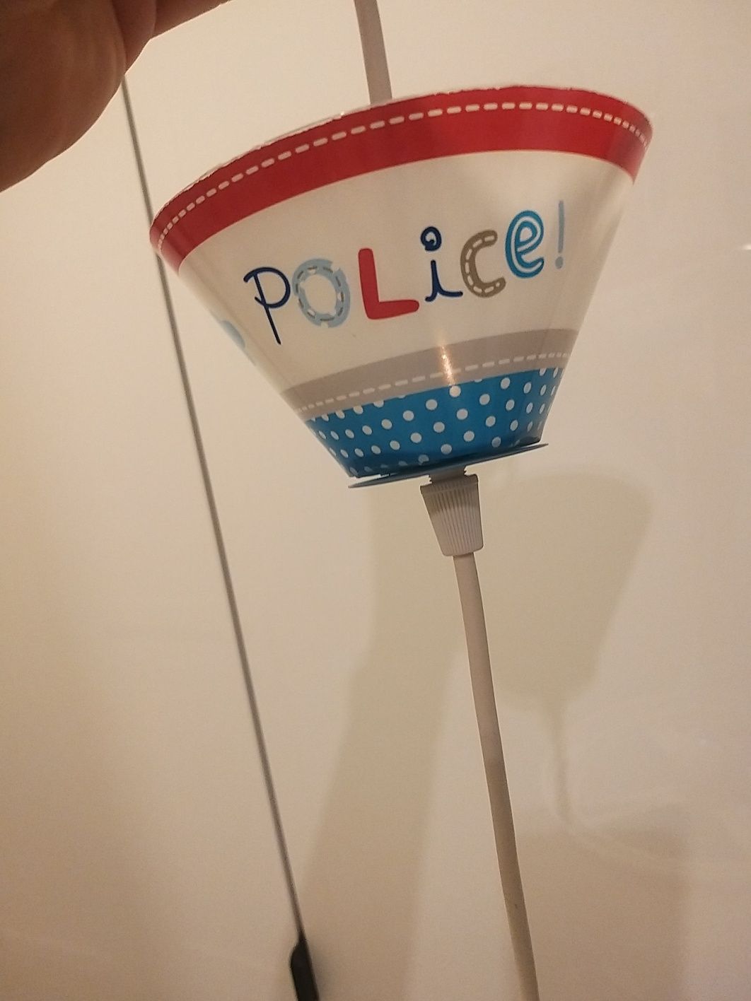 Lampa sufitowa do pokoju dziecięcego