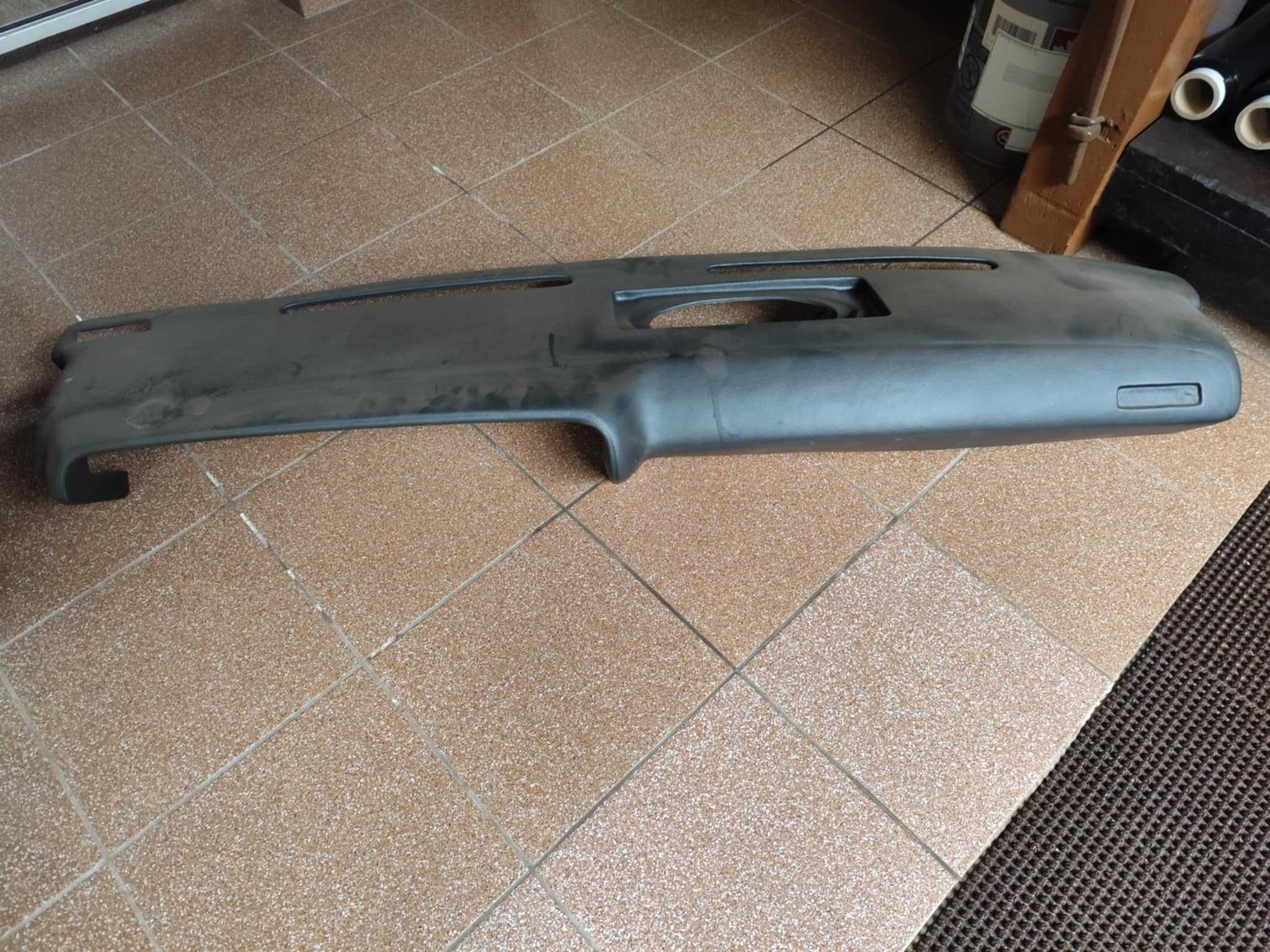 Dodge Challenger Plymouth Barracuda cover deski rozdzielczej 1971-74