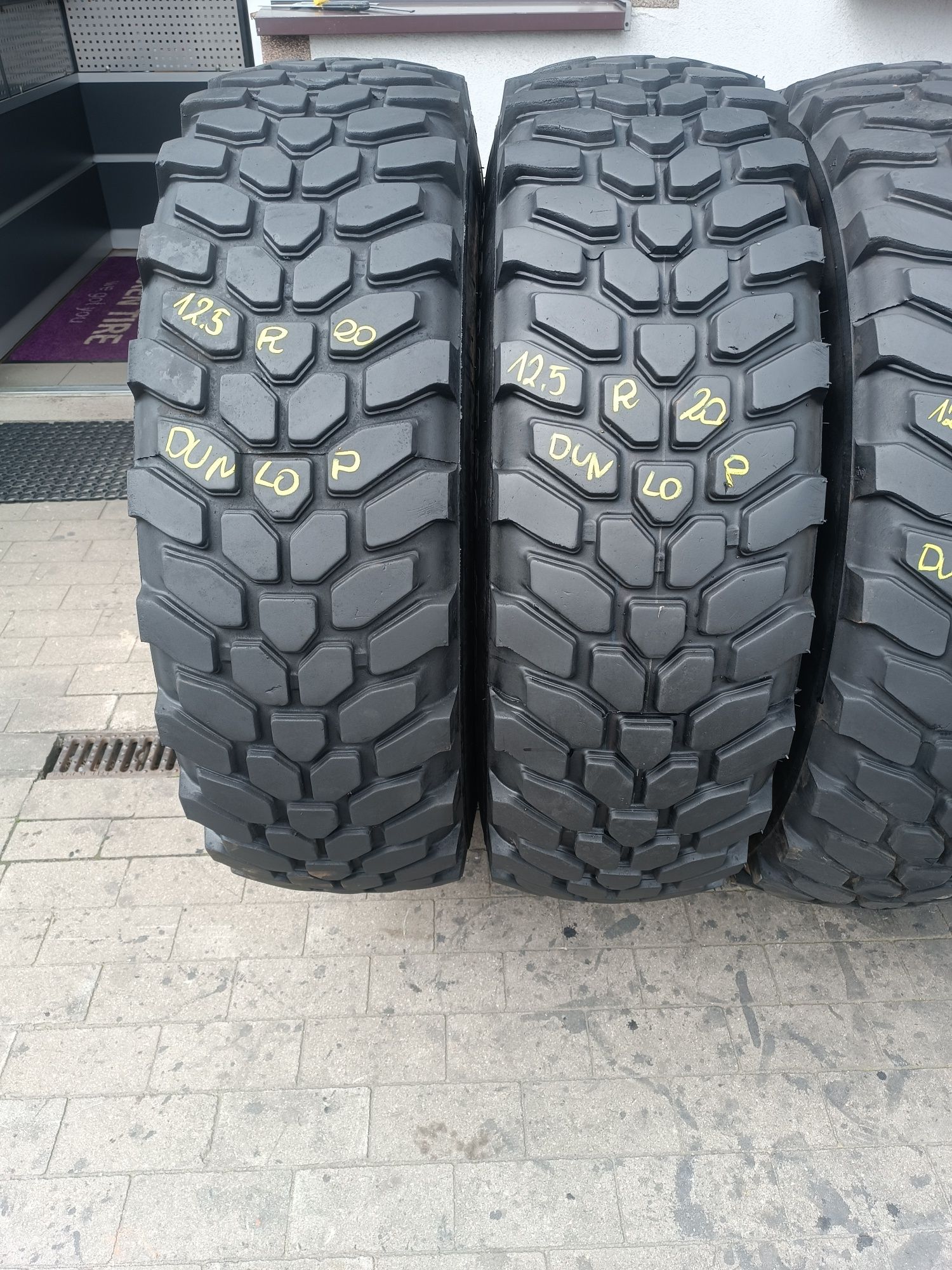 12.5R20 Dunlop SP PG8 MPT opony przemysłowe 12.5-20