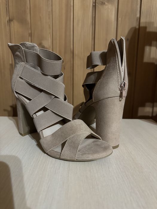 Босоніжки catwalk