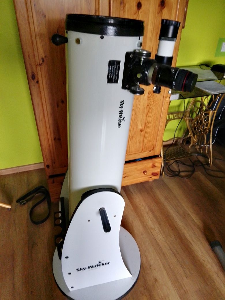 Teleskop Sky- Watcher Dobson 8 cali Newton 200/1200