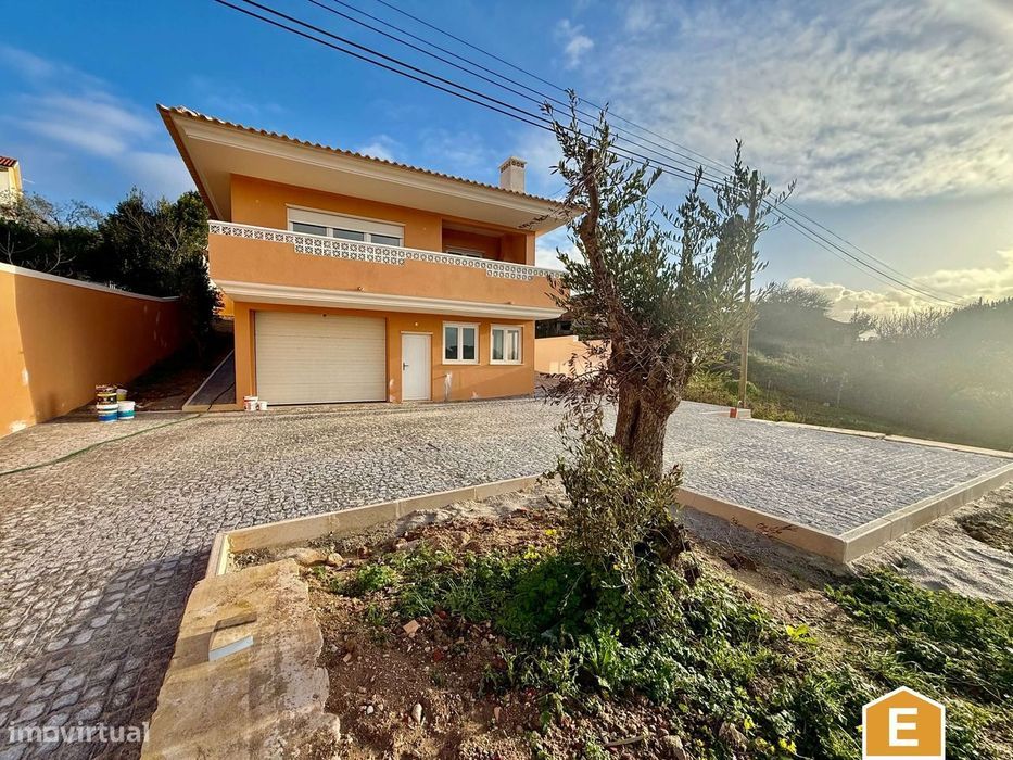 Moradia T3 com piscina e terreno - a 7 min. carro de Caldas da Rainha